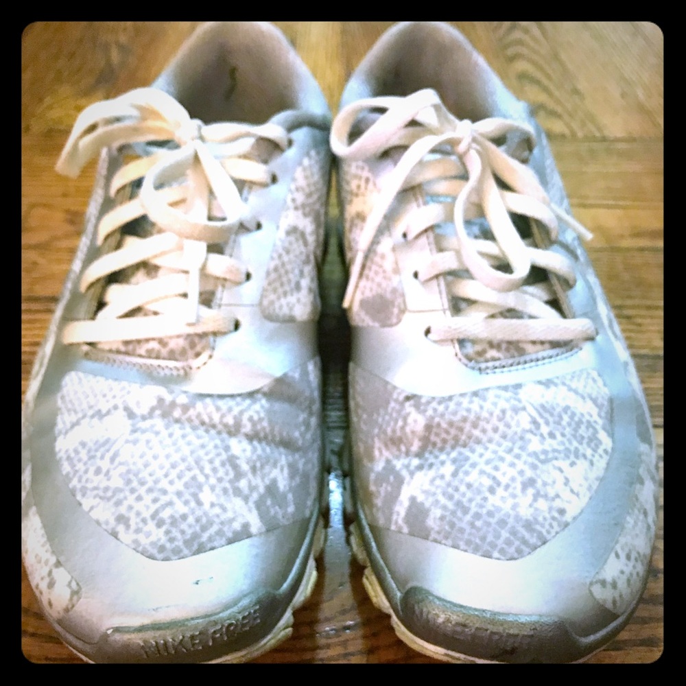 Nike Free 5.0 V4 - White/Metallic Silver-wolf Grey